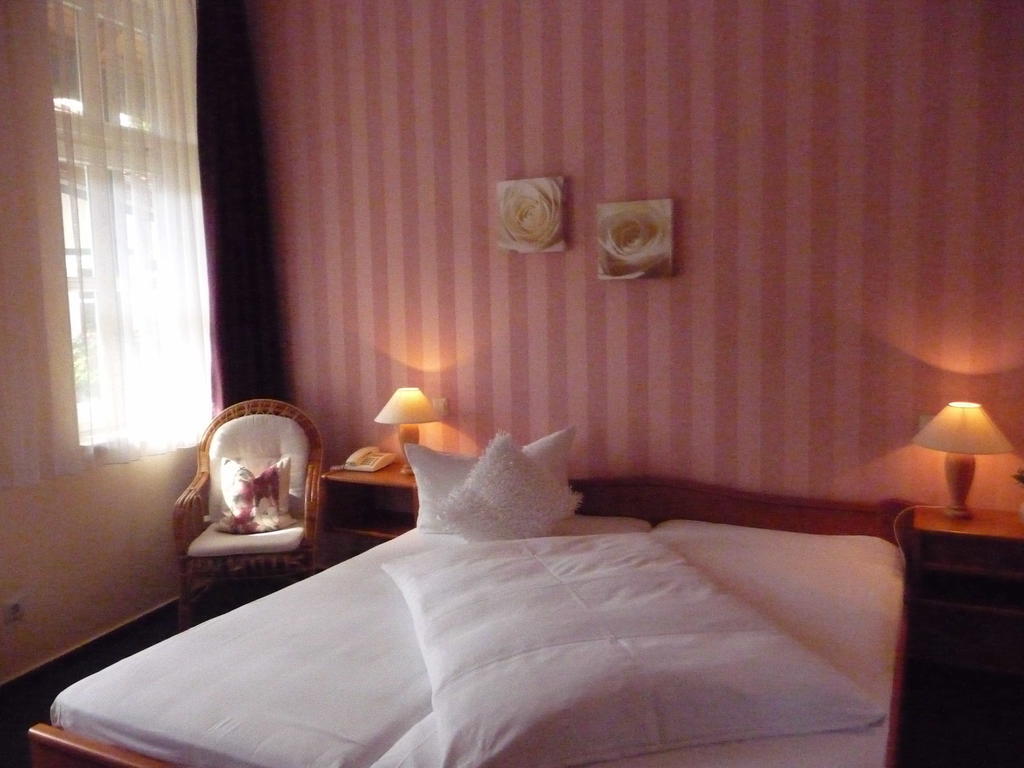 Hotel Am Grudenberg Halberstadt Zimmer foto